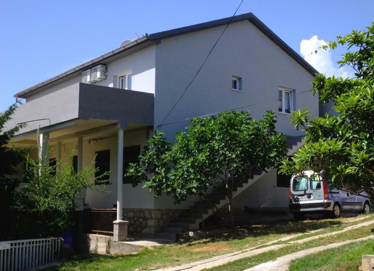 Apartmani Berno Starigrad Paklenica Exterior foto