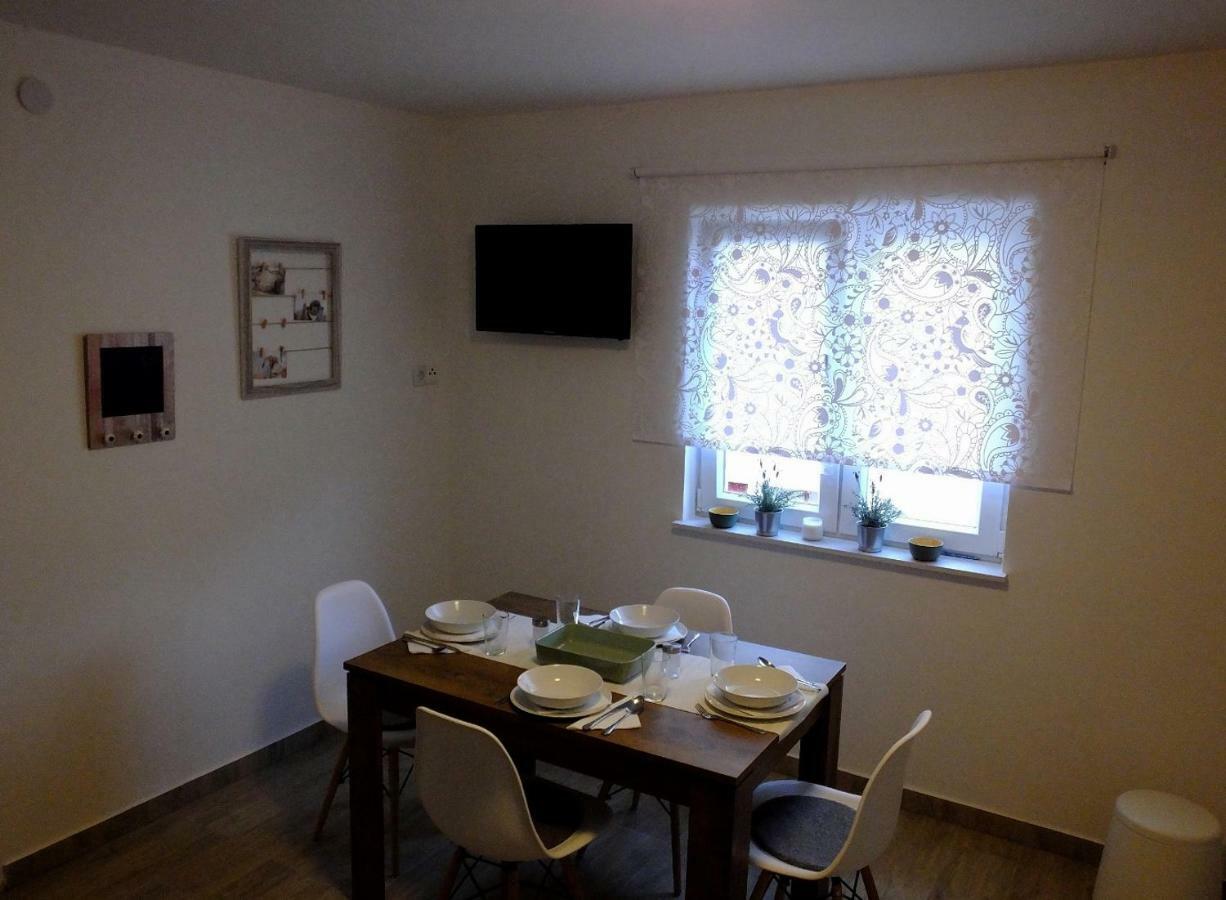 Apartmani Berno Starigrad Paklenica Exterior foto
