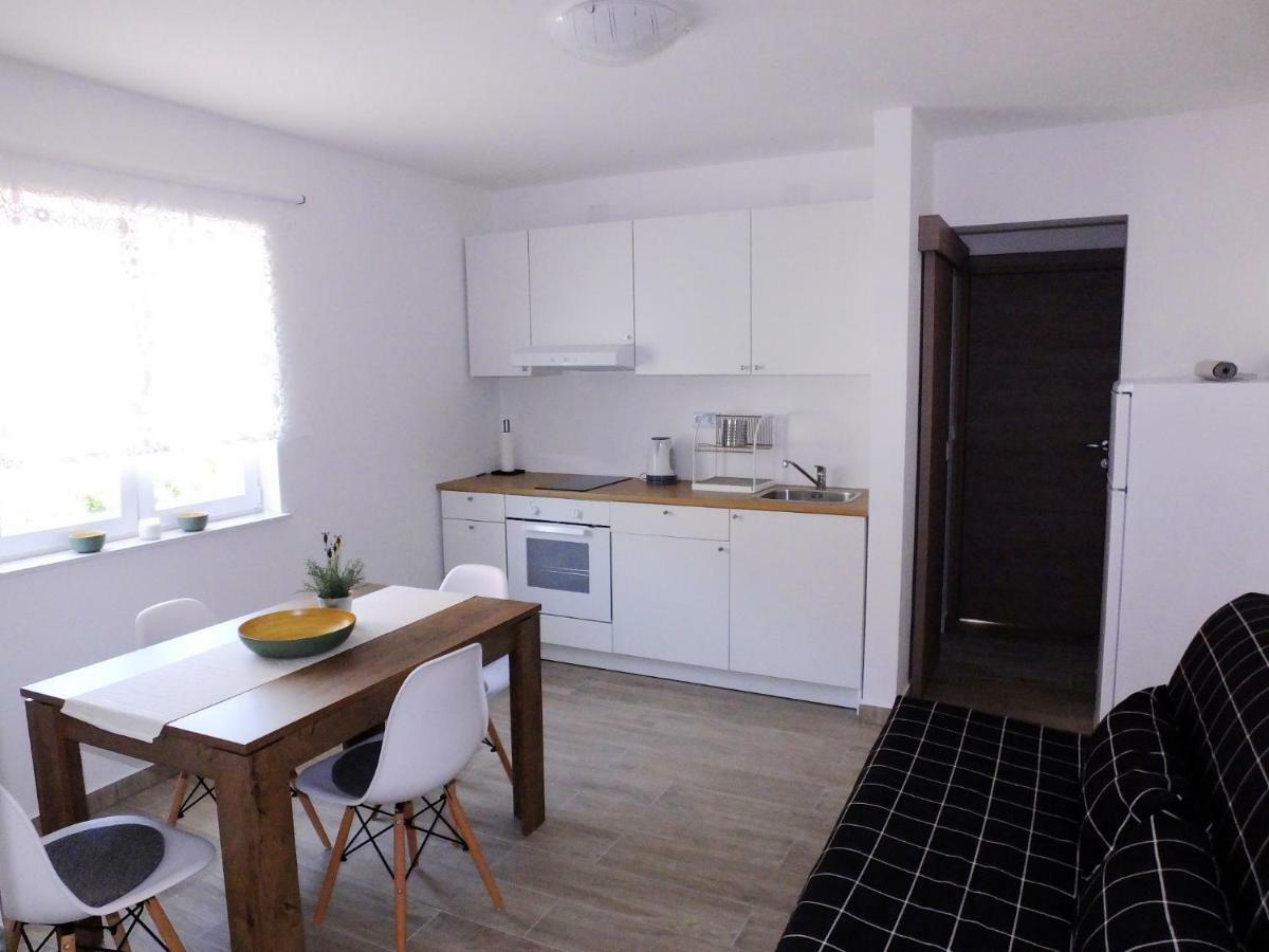 Apartmani Berno Starigrad Paklenica Exterior foto